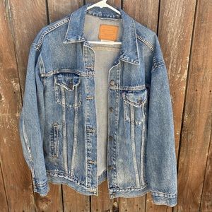 Levi’s oversized denim jacket